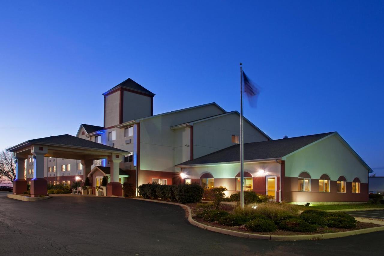 Holiday Inn Express Mt. Vernon By Ihg Mount Vernon Exterior photo