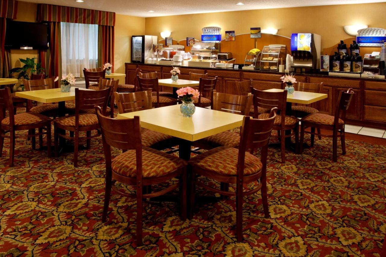 Holiday Inn Express Mt. Vernon By Ihg Mount Vernon Exterior photo